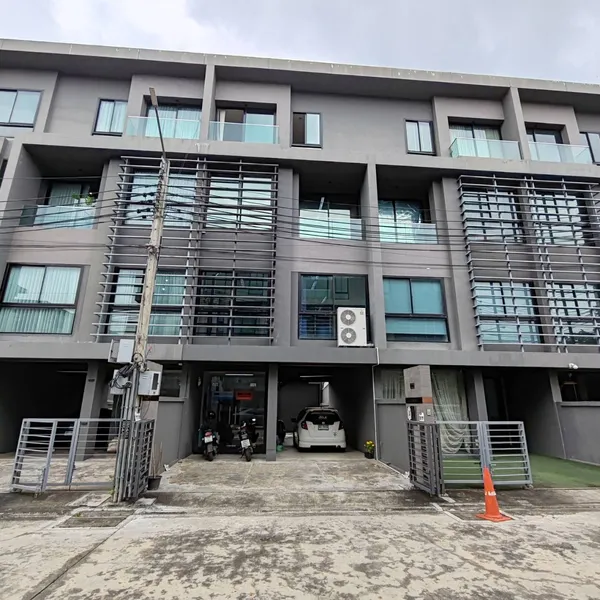 ขายโฮมออฟฟิศสวย 4 ชั้น ARCO เลียบด่วนรามอินทรา–โยธินพัฒนา ใกล้ Central EastVille