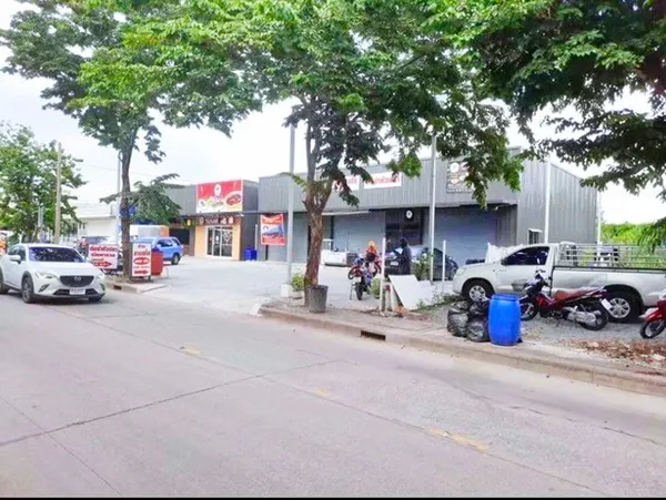 วิภาวดีรังสิต 54-64รร. รามา การ์เด้น MRT หลักสี่ 1.9กม. ให้เช่าโกดัง พร้อมออฟฟิศ 2 ชั้น 95ตร.ม. 25ตร.วา. 1นอน 1น้ำ เซ็นท