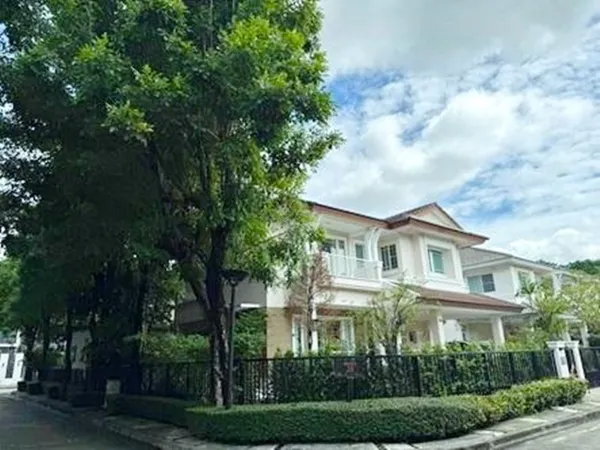 หลังมุม เดอะ พาซิโอ มอลล์ 2.2 กม.รพ.จุฬารัตน์7 500 ม. คฤหาสน์ 2 ชั้น ตกแต่งครบ 3-4นอน 3 น้ำ พระราม9 อ่อนนุช ARL บ้านทับช