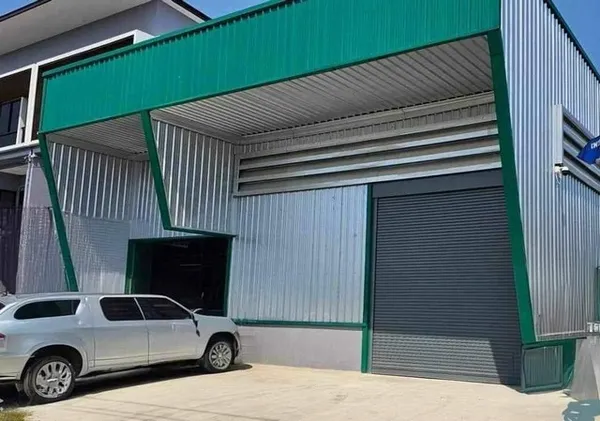 ให้เช่าโกดัง 414 ครม. ประตูไฟฟ้า 2 บาน ออฟฟืศ 2ชั้น 32 ตรม. ไฟฟ้า 3 เฟส เพชรเกษม 110 แขวงหนองค้างพลู