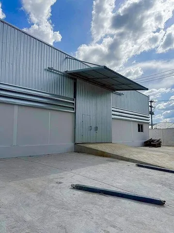 ให้เช่าโกดังเมืองสมุทรปราการ บางปู ตลาดศิวะ-แพรกษา สมุทรปราการ 2,000 ตารางเมตร พร้อมระบบน้ำและไฟฟ้าครบครับ