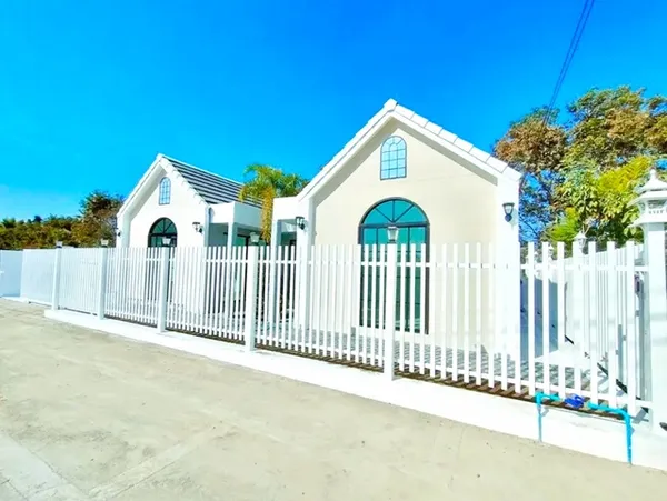 วัดพระเจ้าสององค์ 500 ม.ให้เช่าบ้านเ 3นอน 2 น้ำ เทศบาล ต.ยุหว่า 1.8 กม. สันป่าตอง เชียงใหม่ 52 ตร.วา.ตกแต่งครบพร้อมเฟอร์