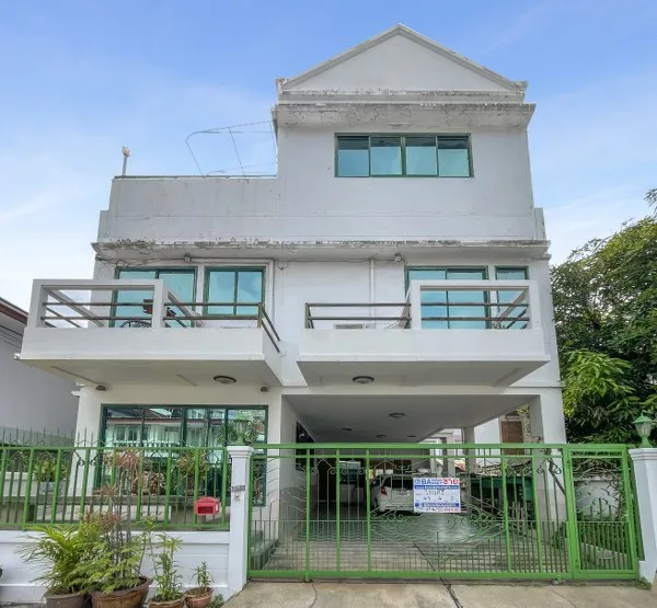 บ้านเดี่ยว ม.ไทยศิริ ประดิษฐ์มนูธรรม ใกล้รถไฟฟ้าสายสีเหลือง สถานีลาดพร้าว83 (6137)