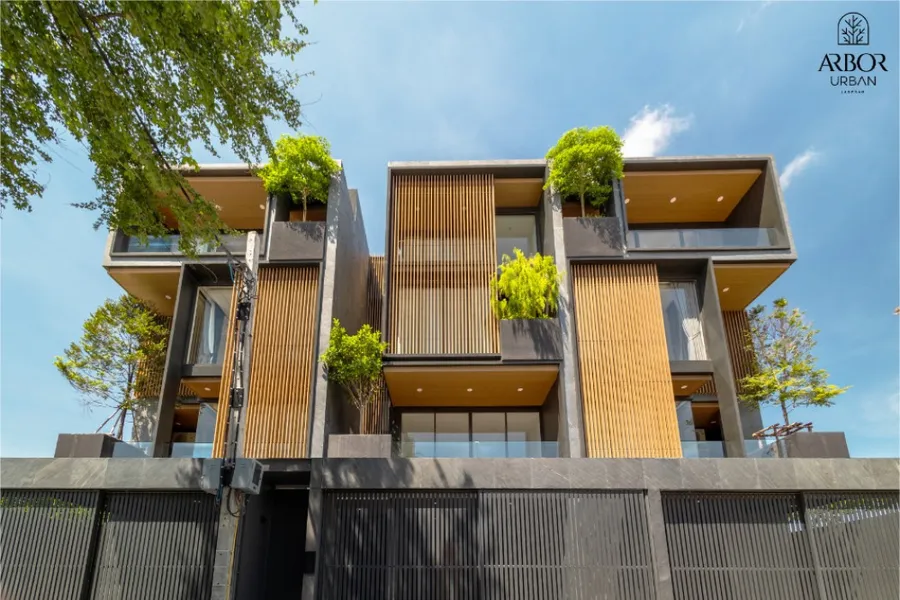 ขาย บ้านเดี่ยว ขายทาวน์โฮม Luxury 3.5 ชั้น ลาดพร้า