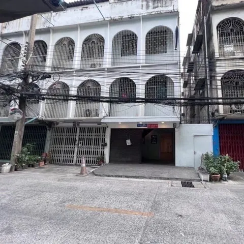 ขายอาคารพาณิชย์ 4ชั้น +rooftop 240 sq.m.เพียง550M จาก MRT พระราม9 เดินถึงฟอร์จูน , เซ็นทรัลพระรามเก้า G Tower