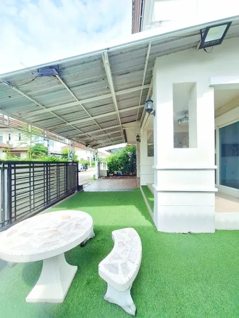 รร.วัดประชารังสรรค์ 1.2 กม. เช่า-ขายบ้านเดี่ยว 2 ชั้น54ตร.วา. 220ตร.ม.ติดถนนบางกรวย-ไทรน้อย MRT บางพลู 1.5กม. ขาย 5.49ลบ