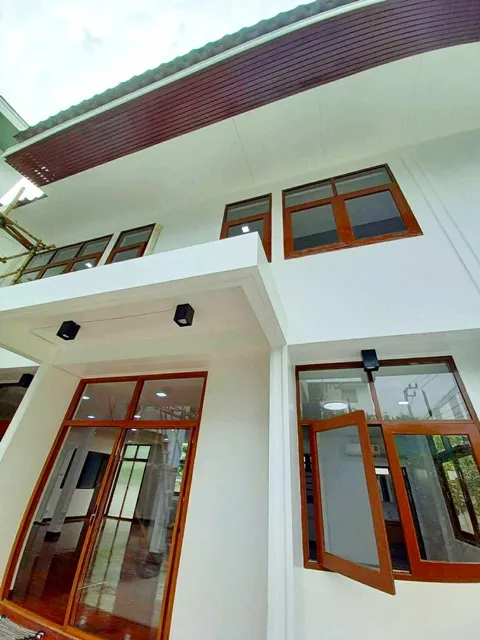 ถ.ประชาชื่น25 MRT บางซ่อน รัชดา 6นอน ม.เซ็นจอห์น 2.3 กม.ให้เช่าบ้าน 2 ชั้นหลังใหญ่ 7น้ำ 90 ตร.ว. 300ตร.ม. รพ.เกษมราษฎร์ 