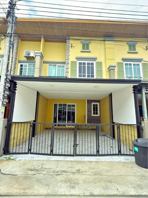 สุขสวัสดิ์-พุทธบูชา โลตัส ประชาอุทิศ ให้เช่าทาวน์เฮ้าส์สุดหรู 2 ชั้น ตลาดสดสมศรี 600 ม. 4นอน 3 น้ำ 22 ตร.วา. 180 ตร.ม.. 