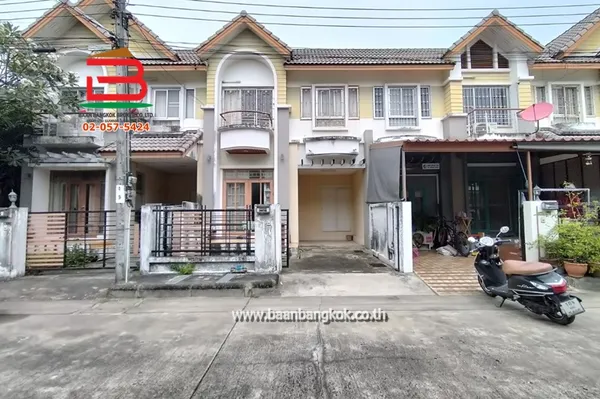 ทาวน์เฮาส์ การ์เด้น สวีท ดิ อินดี้ โฮม (ใกล้ตลาดน้ำขวัญเรียม) เนื้อที่ 20.7 ตรว. ถนนราษฎร์พัฒนา เขตสะพานสูง