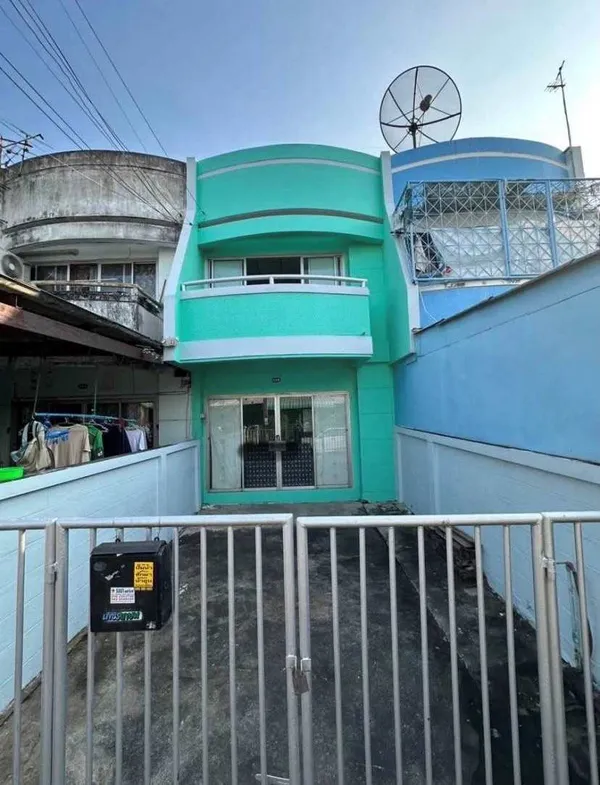 ขาย ทาวน์เฮ้าส์ ทำเลดี หมู่บ้านพุทธชาด เพชรเกษม 81