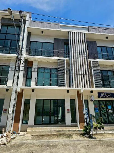 ให้เช่าถูกมาก!! โฮมออฟฟิศ 3 ชั้น + คลังสินค้าในตัว ม.ซิลค์ทาวน์สายไหม ติดตลาดเอซีสายไหม ใกล้ BTS แยก คปอ.