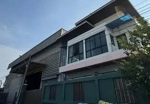 ให้เช่าโกดัง 1,000 ตร.ม. มีออฟฟิศ 2 ชั้น ซอยเลียบคลองบางน้ำจืด สมุทรสาคร