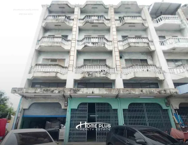 เช่าอาคารพาณิชย์ 4 ชั้นครึ่ง 1 คูหาซอยประชาอุทิศ18