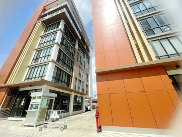 ให้เช่าสำนักงาน 7 ชั้น เจริญราษฎร์ สาทร BTS สะพานตากสิน 1.6 กม. แบ่งให้เช่าแยกเป็นชั้นๆ 115 ตร.ม.