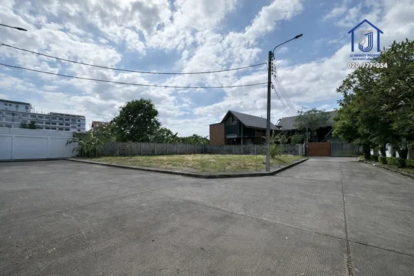 ขายที่ดินถมแล้ว หมู่บ้านปัญญา 165 ตารางวา แปลงมุม ซอยพัฒนาการ 30  ใกล้ Airport Link หัวหมาก–ทางด่วนศรีรัช