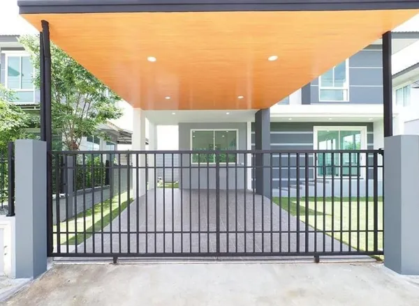 เช่าบ้านเดี่ยว 2 ชั้นหลังมุม ถ.เลียบคลอง3 เพียวเพลส รังสิต คลอง 2 2.4 กม.ต่อเติมครัวใหม่