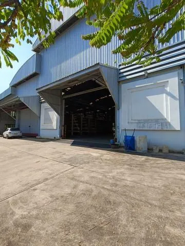 ให้เช่าโกดัง 1,400 ตร.ม. มีออฟฟิศ 3 ชั้น ย่านคลอง 6 ธัญญบุรี รถใหญ่เข้า-ออกสะดวก