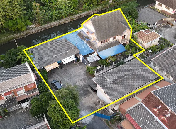 ขายบ้านเดี่ยวชุมชนหมู่บ้านเพชรหทัย บนเนื้อที่กว่า 288 ตารางวา พื้นที่ใช้สอย 427 ตารางเมตร