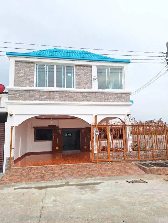 ขายบ้าน หมู่บ้านธันยพฤกษ์ ซอยผดุงพันธ์ 11 หนองจอก 
บ้านสวยพร้อมอยู่