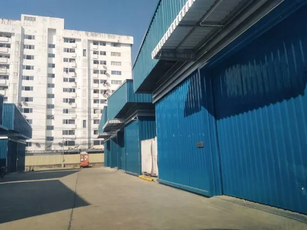 ให้เช่าโกดังย่านวัชรพล ขนาด 150 ตรม. พิกัดแขวงท่าแร้ง เขตสายไหม กรุงเทพฯ เชื่อมต่อถนนรามอินทรา ถนนสายไหม ใกล้จุดขึ้น-ลงทางด่วน