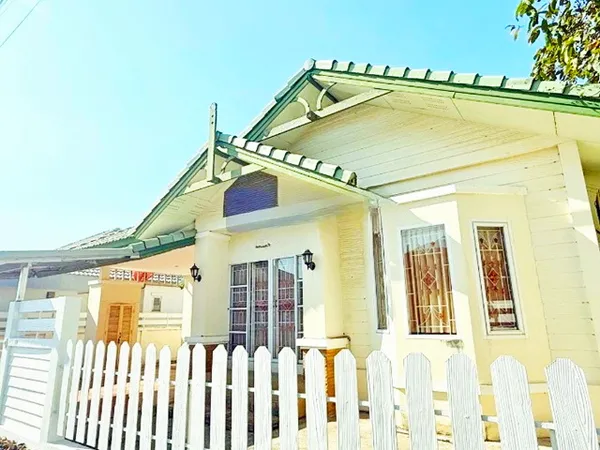 ใหม่สุด นิคมอุตสาหกรรม 304 ปราจีนบุรี 1 กม. ซีเจ ตลาดโป่งไผ่ 1.2 กม.ให้เช่าบ้านเดี่ยว 2นอน 2น้ำ