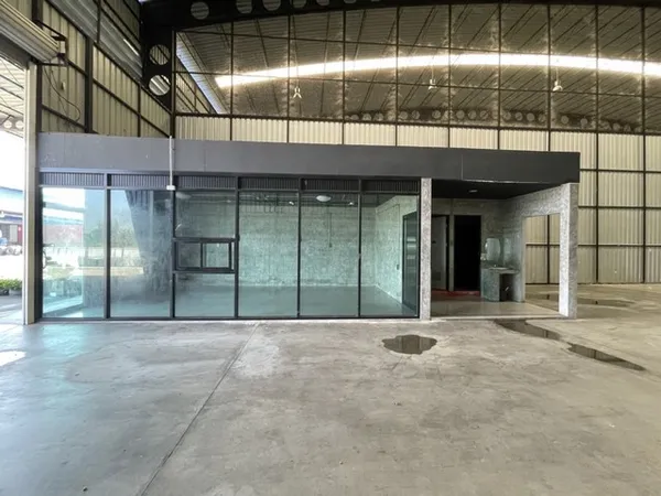 เช่าคลังสินค้า 400 ตารางเมตร พร้อมสำนักงาน ติดซุปเปอร์ไฮยเวย์เชียงใหม่-ลำปาง ตำบลมะเขือแจ้ อำเภอเมือง ลำพูน