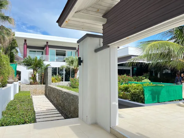 ขายวิลล่าหรู ติดหาดนาใต้ พังงา