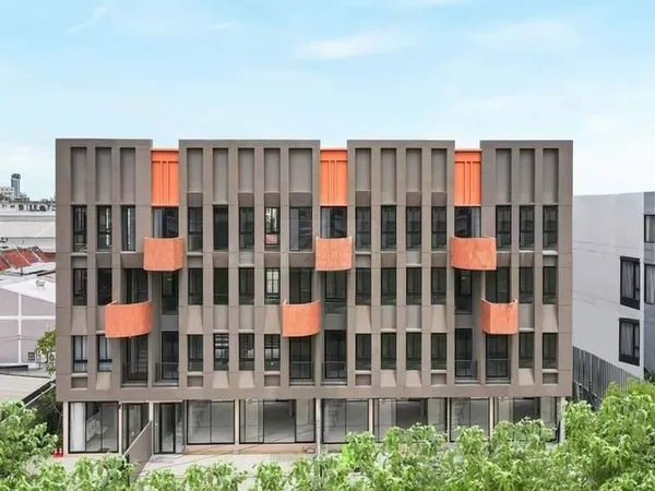 ให้เช่าโฮมออฟฟิศ 4 ชั้น 476 ตร.ม. BRITTON ลาดพร้าว 41 พร้อมลิฟท์ 5 นาทีถึง MRT สถานีภาวนา