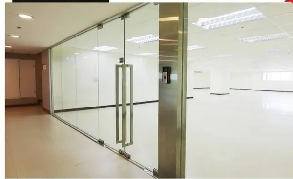 เช่า สำนักงาน 24 ชม.พื้นที่สวย ครบทุกไซส์ ไม่ว่าจะใหญ่หรือเล็ก ใจกลางสุขุมวิท 13 ติด BTS นานา เขตวัฒนา กรุงเทพมหานคร