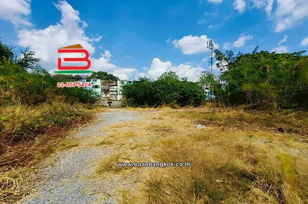 ที่ดินเปล่า เนื้อที่ 7-2-67 ไร่ ซอยประชาชื่น 4 แยก 1-4, ใกล้สถานีขนส่งสายเหนือ ถนนวิภาวดี แขวงบางซื่อ เขตบางซื่อ