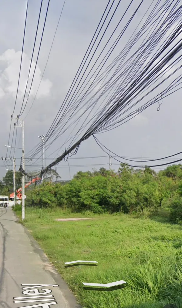 ขายด่วนที่ดินพร้อมสิ่งปลูกสร้าง พิกัด บ้านอำเภอ สัตหีบ จังหวัดชลบุรี