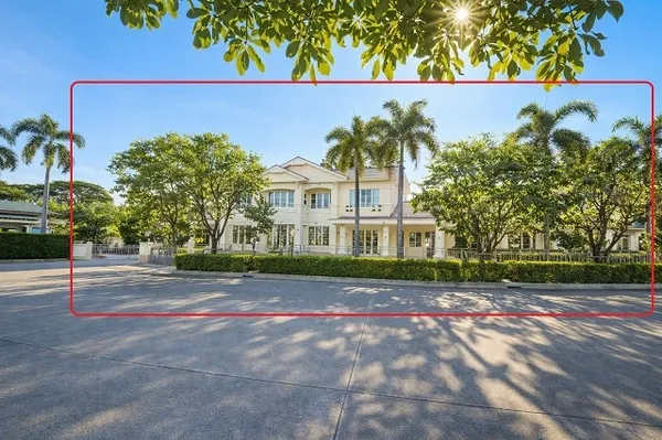 รามอินทรา 152ตร.วา 500ตร.ม.MRT วัชรพล 2.1กม.ให้เช่า คฤหาสน์หรู 2 ชั้น 2 หลังใหญ่ติดกัน 6นอน 4น้ำ บิ้วท์อินครบ ตลาดถนอมมิ