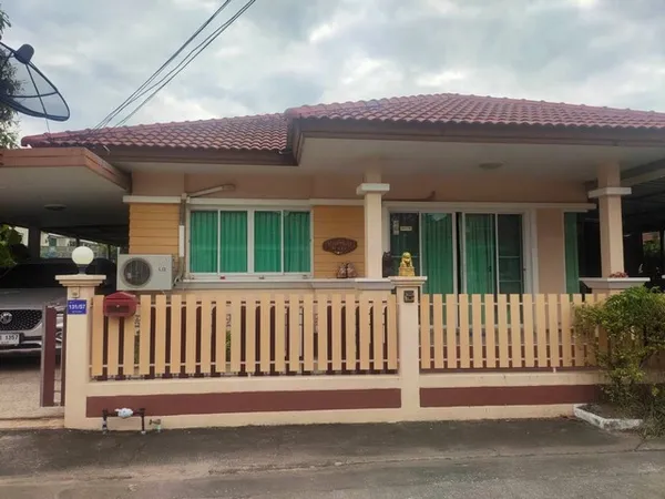 ขายบ้านเดี่ยวชั้นเดียว 50ตรว. 2นอน1น้ำ ลดเหลือ1.87ลบ. ฟรีโอน ถูกกว่าประเมิน ของแถม บ้านชาญสมร ต.บ่อวิน อ.ศรีราชา ชลบุรี