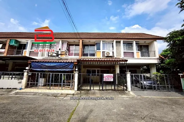 ทาวน์เฮาส์ หมู่บ้าน จามจุรี เนื้อที่ 17.2 ตร.ว (สุขาภิบาล 5 แยก 2) แขวงท่าแร้ง เขตบางเขน