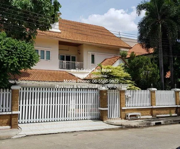 บ้าน เป็นบ้านหลังใหญ่หรูที่มีราคาดี อยู่ในทำเลที่ดี เหมาะสำหรับนักลงทุน หรือครอบครัวใหญ่ที่ต้องการเนื้อที่มาก และที่อยู่
