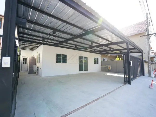 ให้เช่า Home Office คลังสินค้า มณียา ซอย 8 ประดิษฐ์มนูญธรรม เลียบด่วนรามอินทรา ติดทางขึ้นลงด่วน ที่จอดรถ 6 คัน