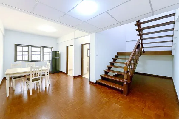 พระราม9 300ม. กรุงเทพกรีฑา ยินดีต้อนรับชาวต่างชาติ ให้เช่าบ้านเดี่ยวใหญ่ 40ตร.ว. 200ตร.ม. รามคำแหง18-24 3-4นอน 2น้ำ ตรงข