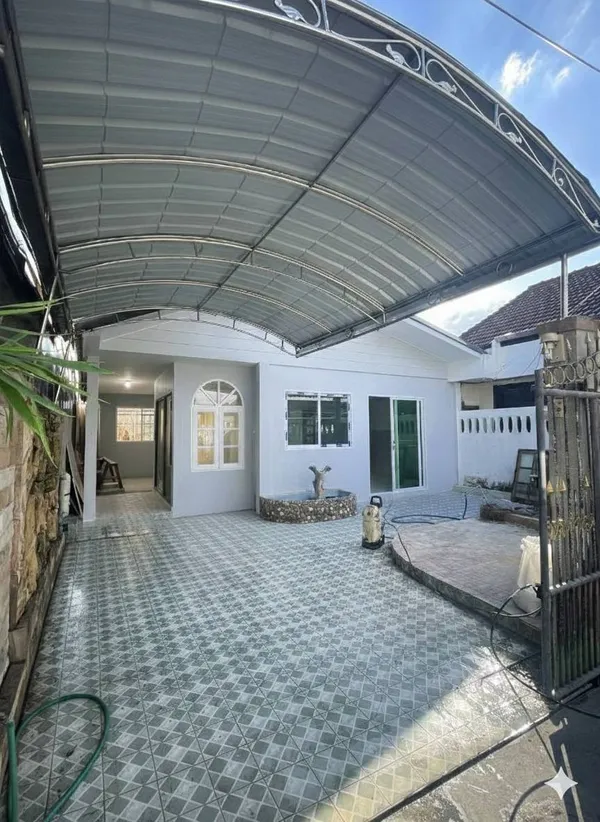 ขายถูกมาก!! บ้านแฝดชั้นเดียว รีโนเวทใหม่ ซ.งามวงศ์วาน 23 แยก 21 อ.เมืองนนทบุรี ใกล้ห้าง รถไฟฟ้า ทางด่วนฯ