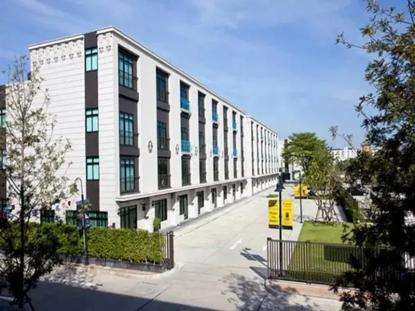 ขายโฮมออฟฟิศ 4 ชั้น 270 ตร.ม. โครงการ Chic District ซ.รามคำแหง 53 ใกล้ ม.รามคำแหง