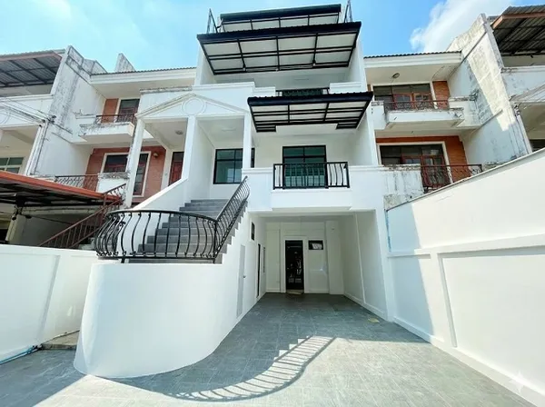 7นอน เซ็นทรัล บางนา 1.8 กม. ไบเทค บางนา 900ม ใหญ่มาก ทาวน์โฮม 4 ชั้น 20 ตร.ว 288 ตร.ม BTSบางนา 1.2กม.