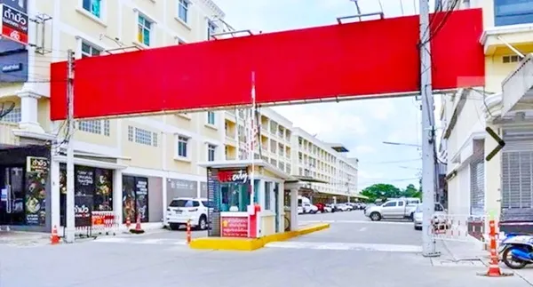 ตลาดไอยรา 2กม. ม.ธรรมศาสตร์ 3กม.โลตัส รังสิตคลองสอง 459 ม. 2แอร์ อาคาร 4.5 ชั้น ให้เช่า 20 ตร.วา 340 ตร.ม ติดถนนใหญ่