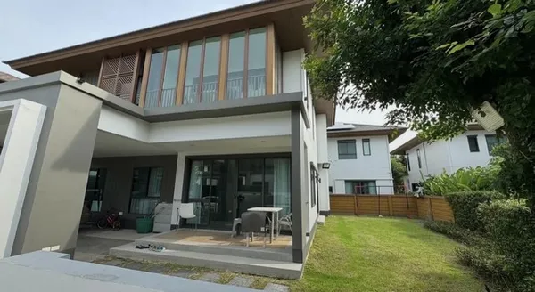 บ้านเดี่ยวหรู โครงการบุราสิริ พัฒนาการ บ้านติดสวน ใกล้ Clubhouse ทำเลศักยภาพ เดินทางสะดวก