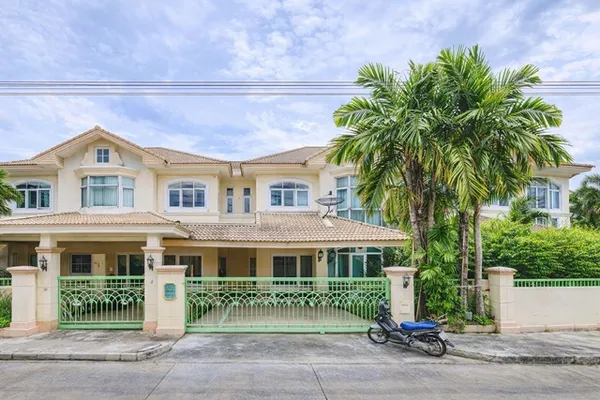 ฟิวเจอร์พาร์ค รังสิต 3 กม.ให้เช่าและขาย ขนาดใหญ่ ฟังก์ชันครบ 4นอน 85ตรว.บ้านเดี่ยวหรู ลด25% 285ตรม. 5น้ำ ดรีมเวิลด์ 4 กม