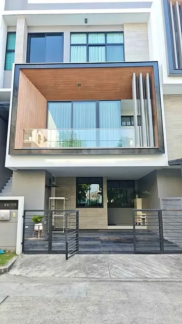 กรุงเทพกรีฑา 4นอน 4น้ำ 24ตร.วา. 3-4นอน ศรีนครินทร์-พระราม9 ARL บ้านทับช้าง.ให้เช่าทาวน์โฮม 3 ชั้น 285ตร.ม. ม.นานาชาติแสต