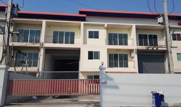 ขาย / ให้เช่า โกดัง  โรงงาน+ออฟฟิศ ซอยฟอร์เลิฟ  ต.คอกกระบือ  อ.เมือง จ.สมุทรสาคร