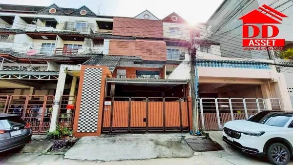 ขายทาวน์เฮ้าส์ 4 ชั้น หมู่บ้านวราธรวิลล์ พัฒนาการ 44 
เพียง 3 กิโลเมตรจาก ทองหล่อ ใกล้โลตัสพัฒนาการ