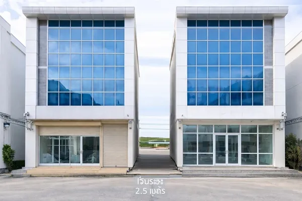 สนามบินสุวรรณภูมิ ให้เช่าตึกออฟฟิศราคาถูกที่สุด กิ่งแก้ว ร่มเกล้า 2 คูหา ลาดกระบัง21-34 ApLลาดกระบัง 900ม.