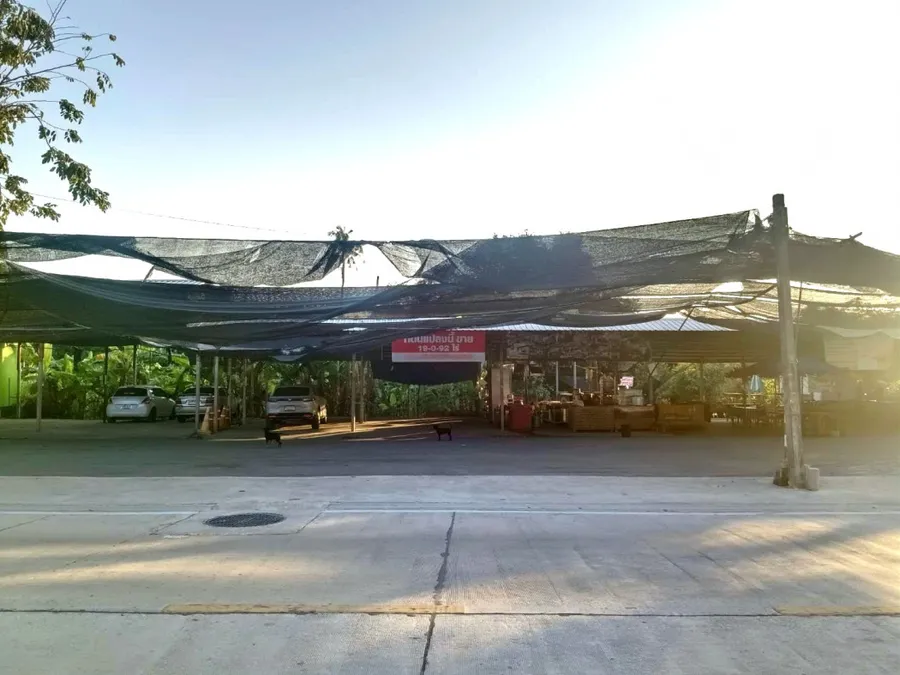 ขายที่ดินแปลงใหญ่ ติดถนนบางระมาด ใกล้ตลาดคลองลัดมะ