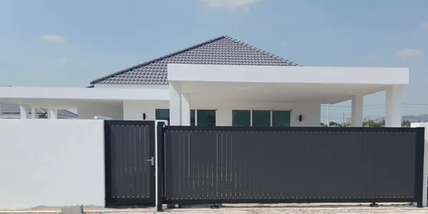 พูลวิลล่าโมเดิร์น 3 ห้องนอน 3.5 ห้องน้ำ สระเกลือส่วนตัว ในหัวหิน ใกล้ Black Mountain และรร.นานาชาติ โทร 0823664757