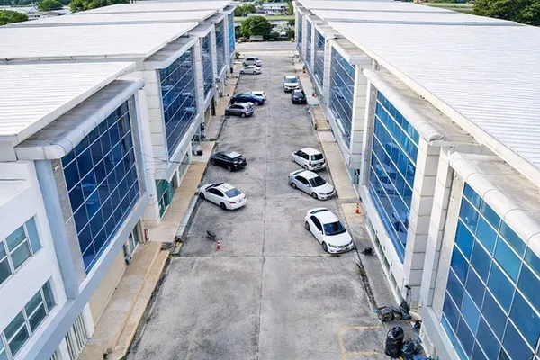 สนามบินสุวรรณภูมิ ลาดกระบัง 21-34 ApLลาดกระบัง 900ม. ออฟฟิศราคาถูกที่สุด กิ่งแก้ว ร่มเกล้า 2 คูหา 4ชั้น 37ตรว. 437 ตรม.